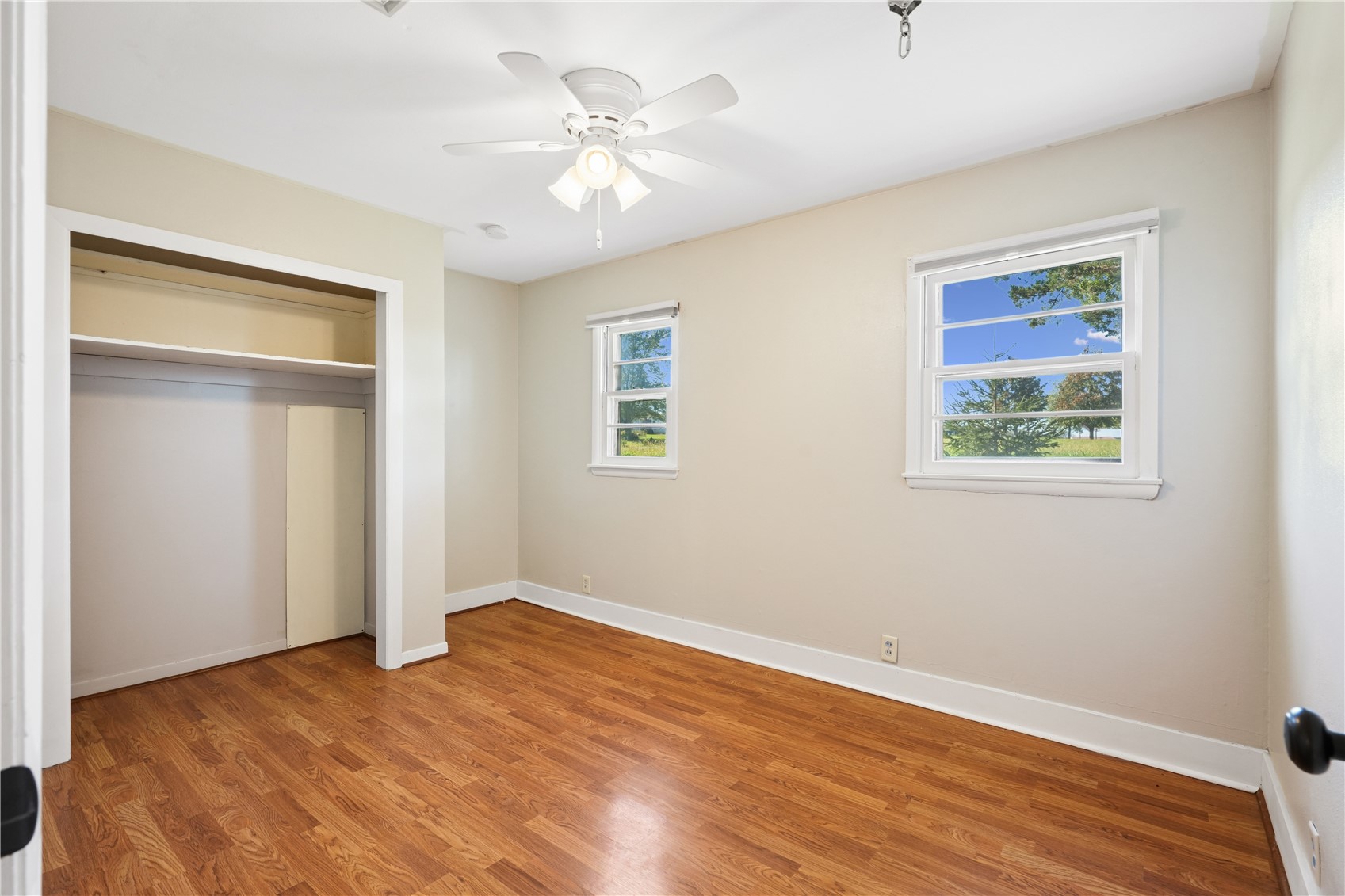 2654 140th Street NW Swisher IA 52338