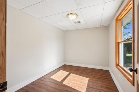 2654 140th Street NW Swisher IA 52338