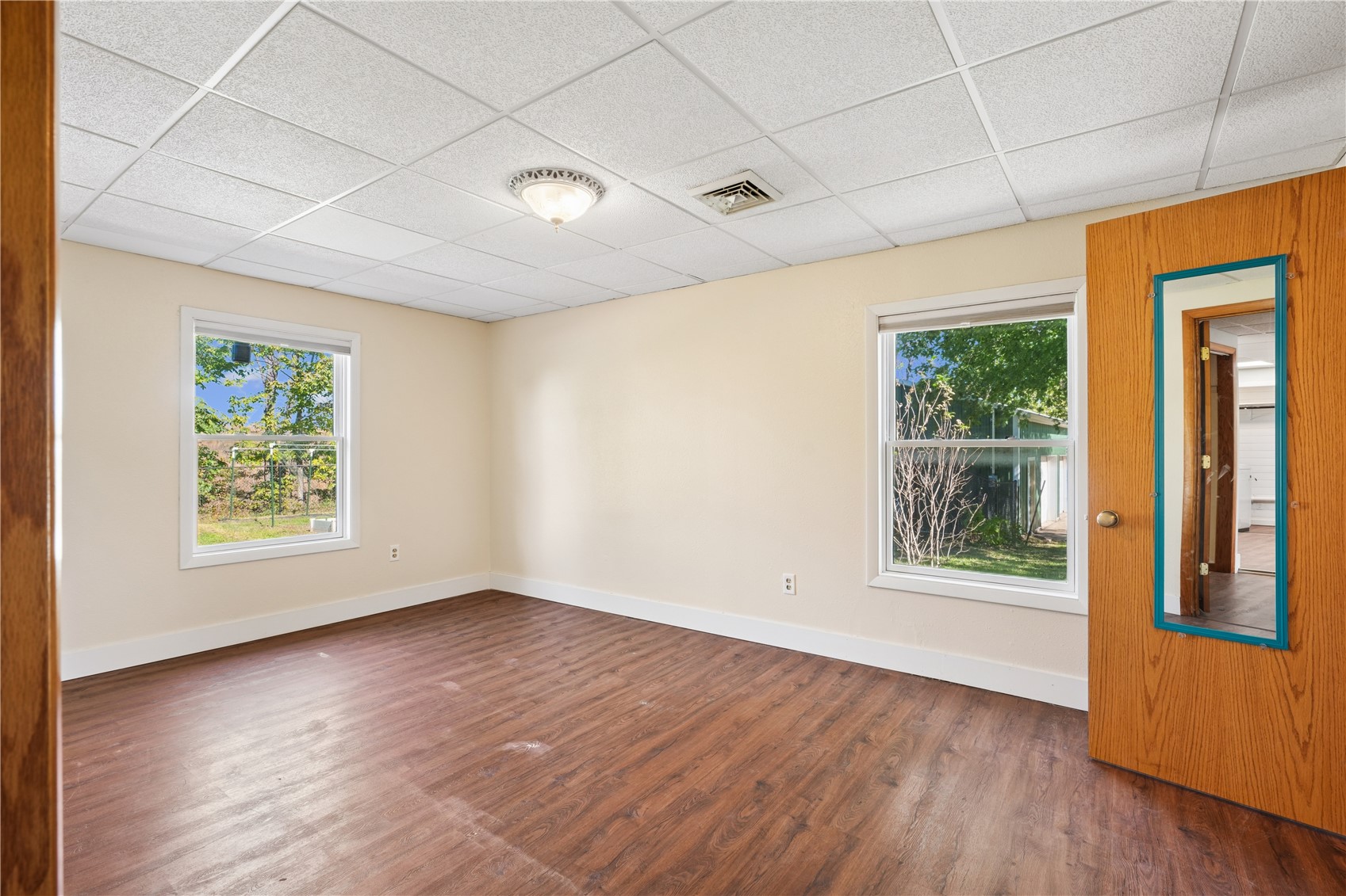 2654 140th Street NW Swisher IA 52338