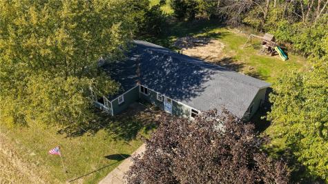 2654 140th Street NW Swisher IA 52338