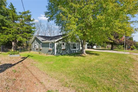 2654 140th Street NW Swisher IA 52338
