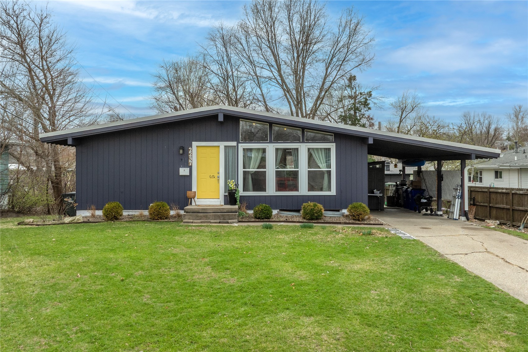 2237 Evergreen Street NE Cedar Rapids IA 52402