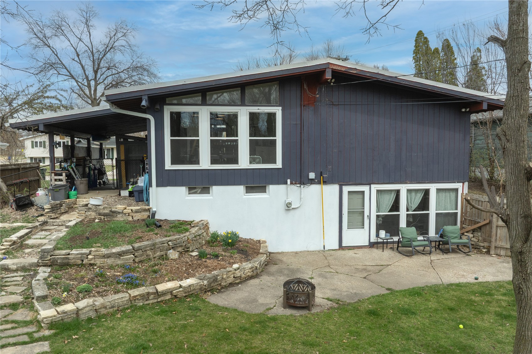 2237 Evergreen Street NE Cedar Rapids IA 52402