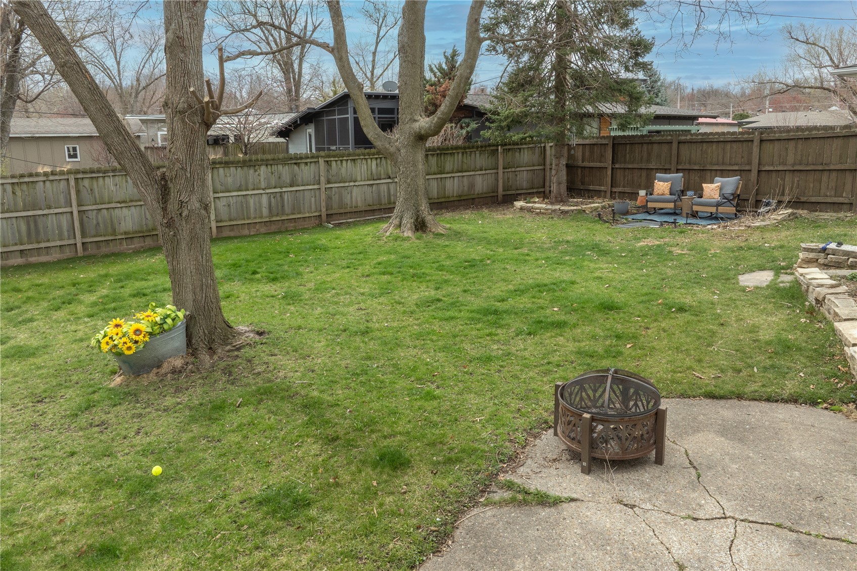2237 Evergreen Street NE Cedar Rapids IA 52402