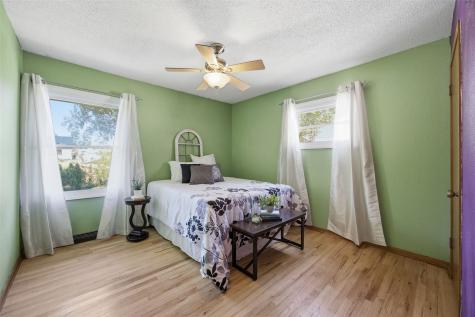 1111 Harold Drive SE Cedar Rapids IA 52403