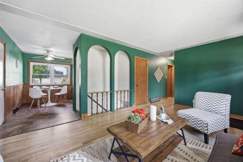 1111 Harold Drive SE Cedar Rapids IA 52403