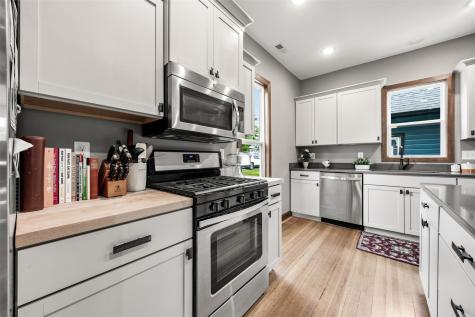 160 N George Street North Liberty IA 52317
