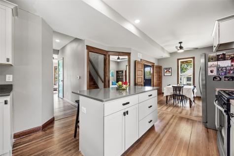 160 N George Street North Liberty IA 52317