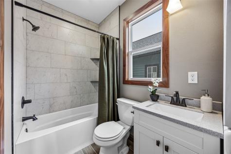 160 N George Street North Liberty IA 52317