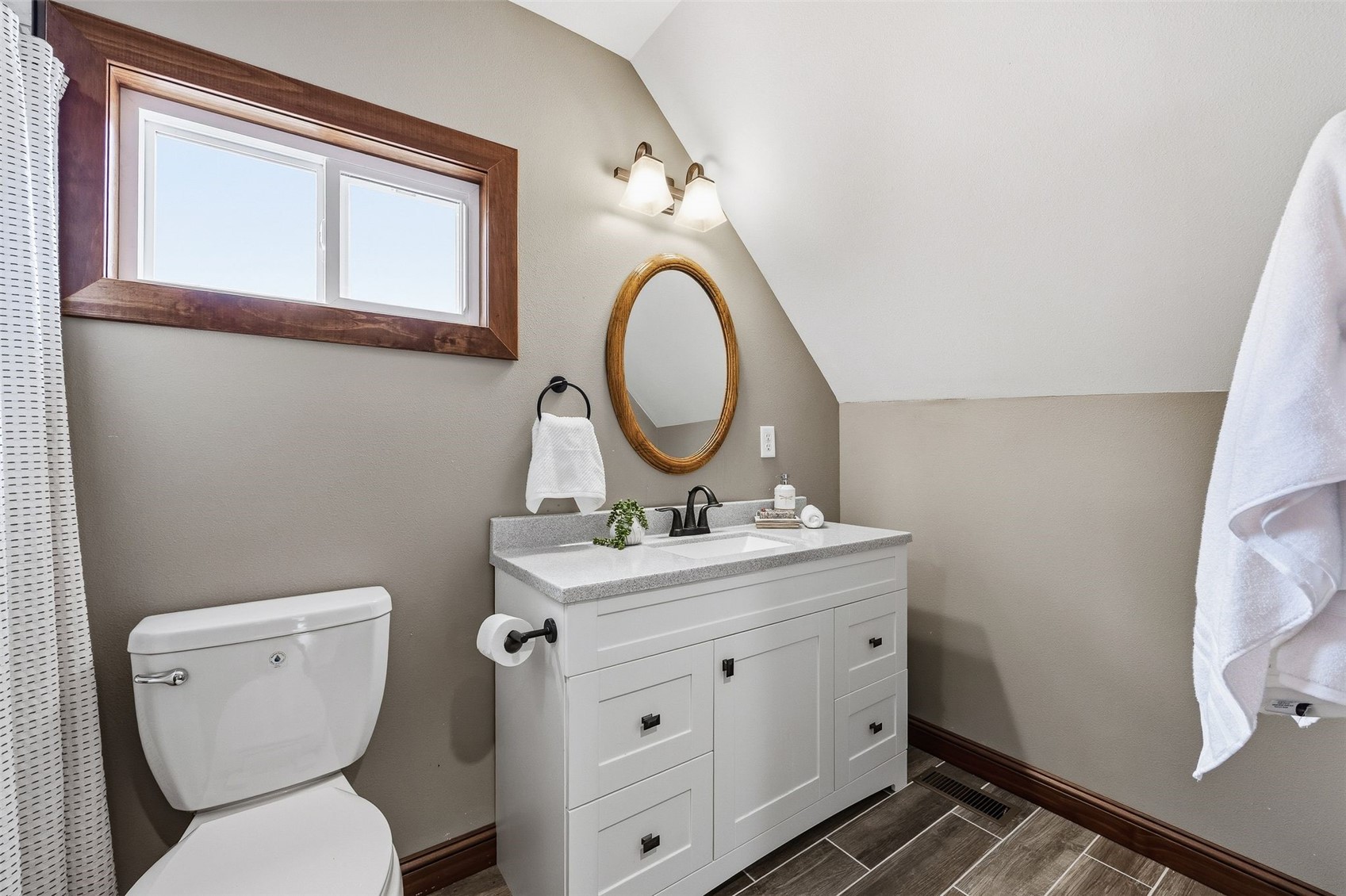 160 N George Street North Liberty IA 52317