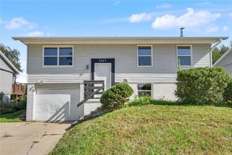 3027 Stratford Lane SW Cedar Rapids IA 52404