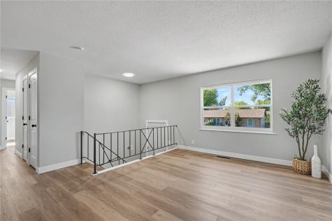 3027 Stratford Lane SW Cedar Rapids IA 52404