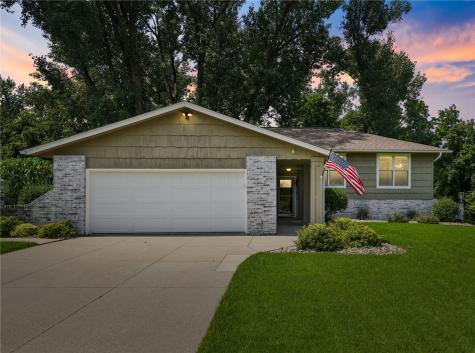 419 Green Valley Terrace SE Cedar Rapids IA 52403