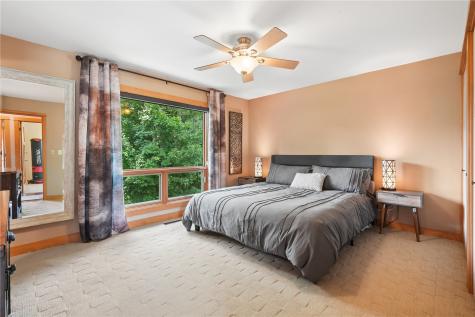 419 Green Valley Terrace SE Cedar Rapids IA 52403