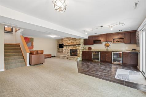 419 Green Valley Terrace SE Cedar Rapids IA 52403