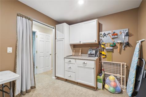 419 Green Valley Terrace SE Cedar Rapids IA 52403