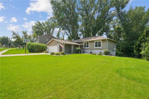 419 Green Valley Terrace SE Cedar Rapids IA 52403