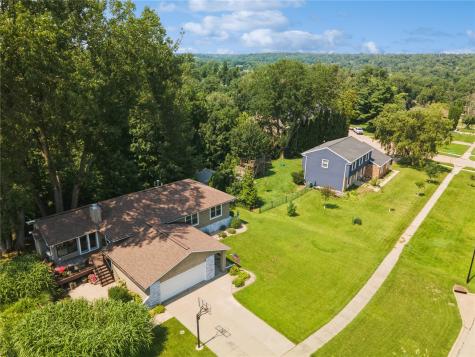 419 Green Valley Terrace SE Cedar Rapids IA 52403