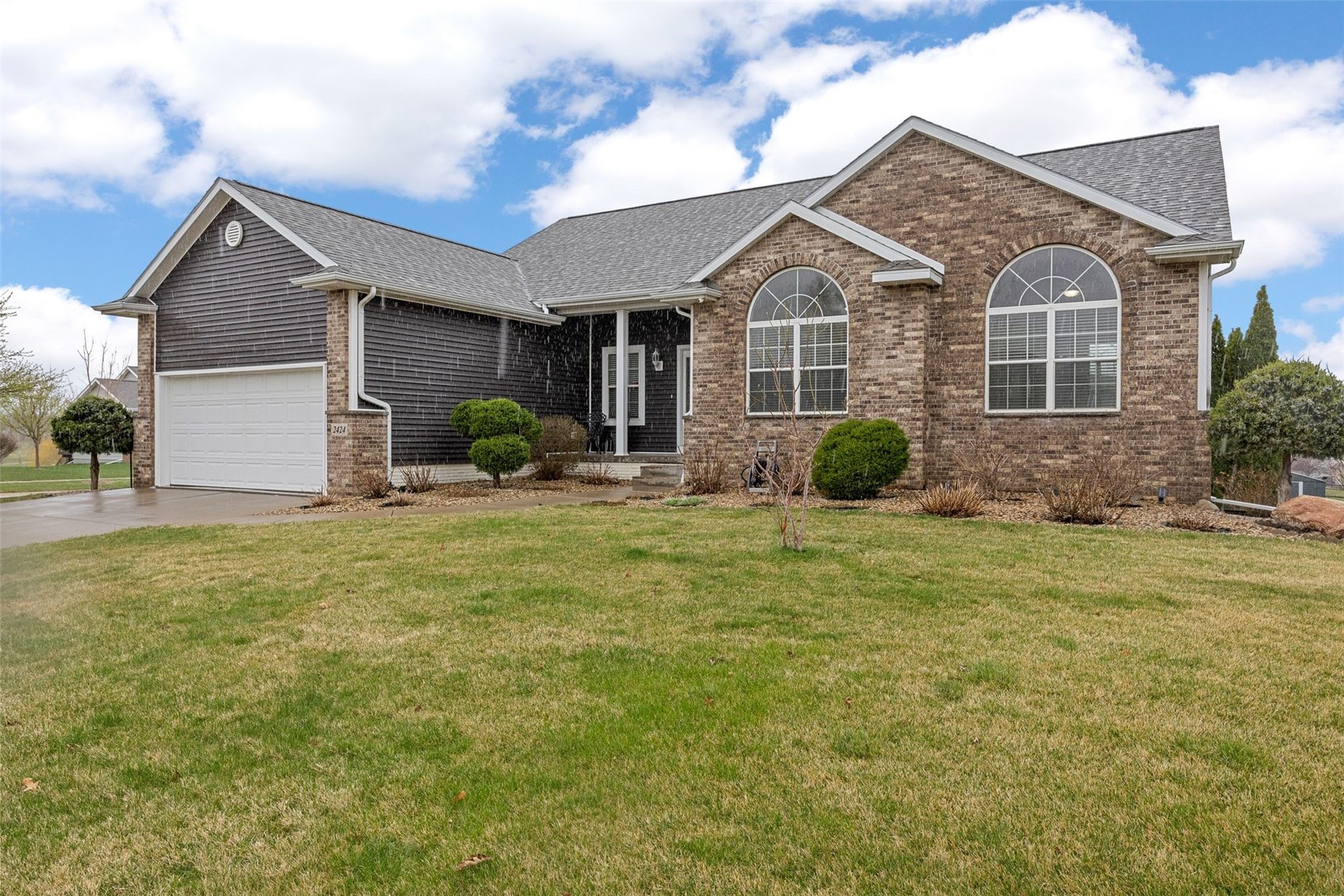 2424 Radcliffe Drive SW Cedar Rapids IA 52404