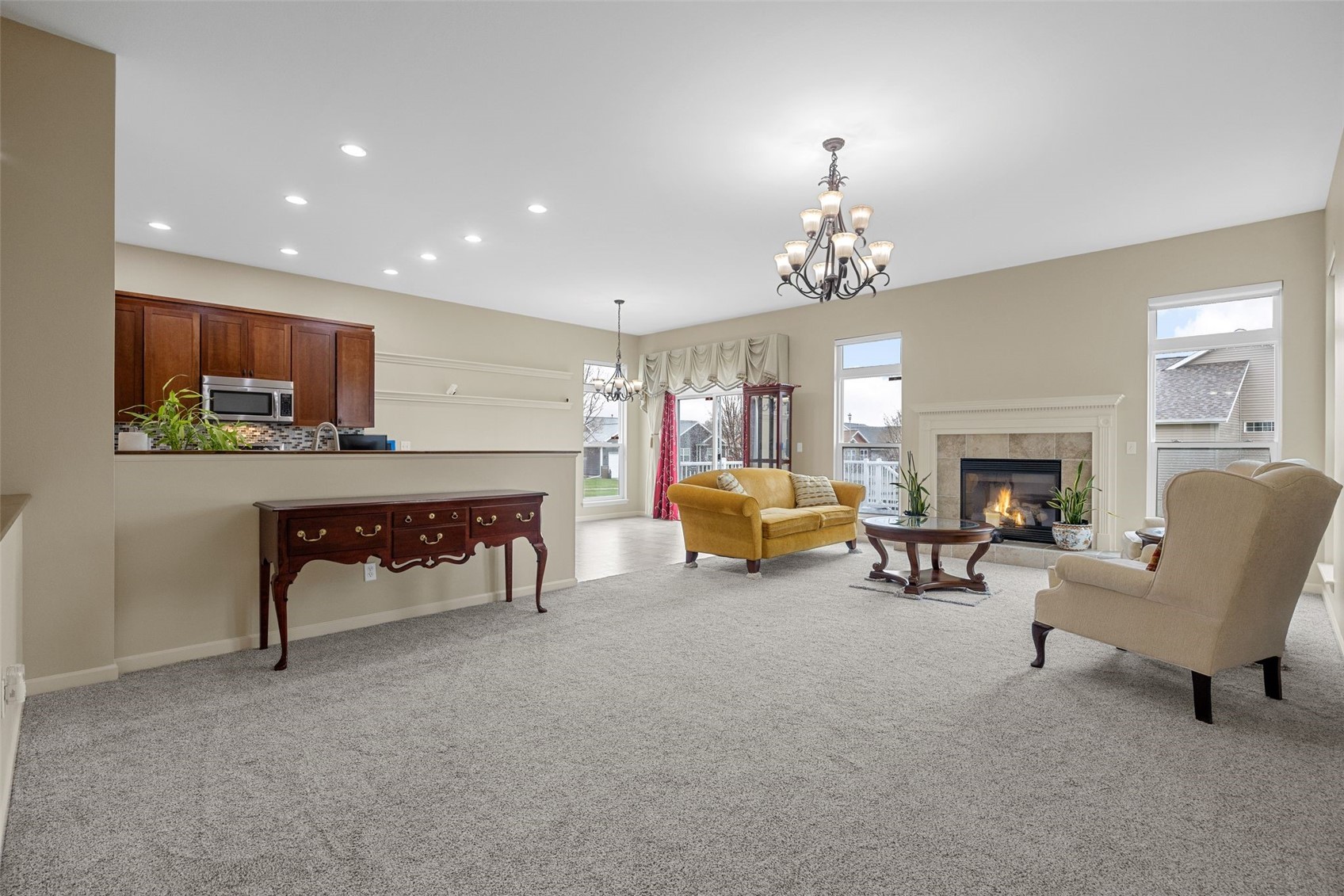 2424 Radcliffe Drive SW Cedar Rapids IA 52404