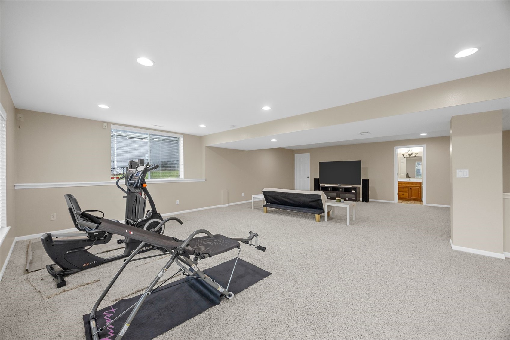 2424 Radcliffe Drive SW Cedar Rapids IA 52404