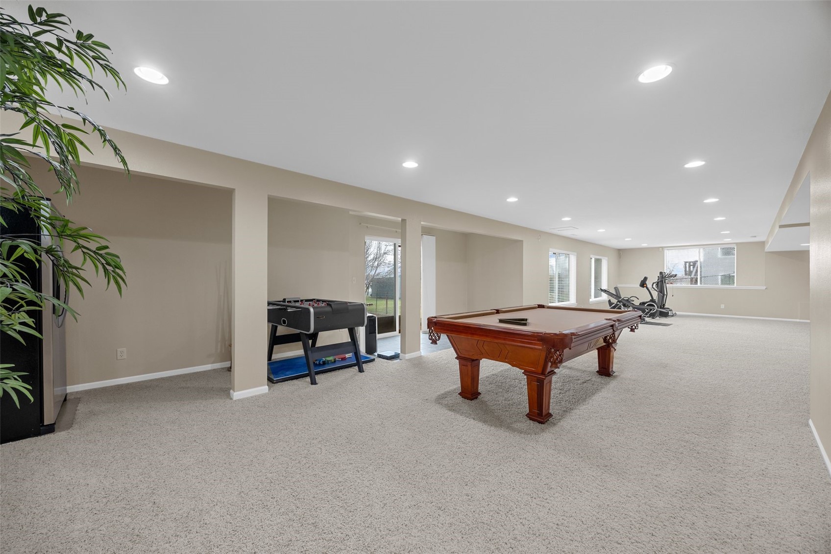 2424 Radcliffe Drive SW Cedar Rapids IA 52404