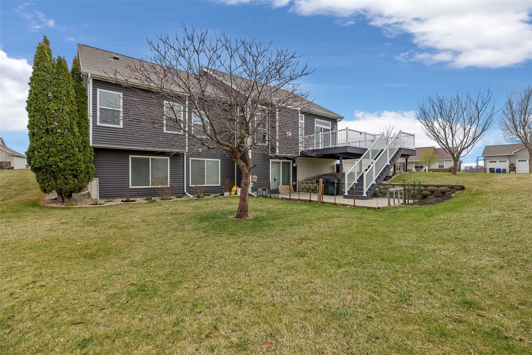 2424 Radcliffe Drive SW Cedar Rapids IA 52404
