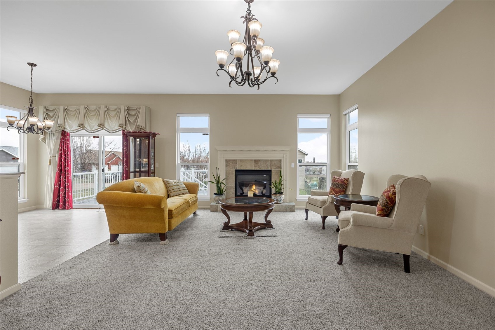 2424 Radcliffe Drive SW Cedar Rapids IA 52404