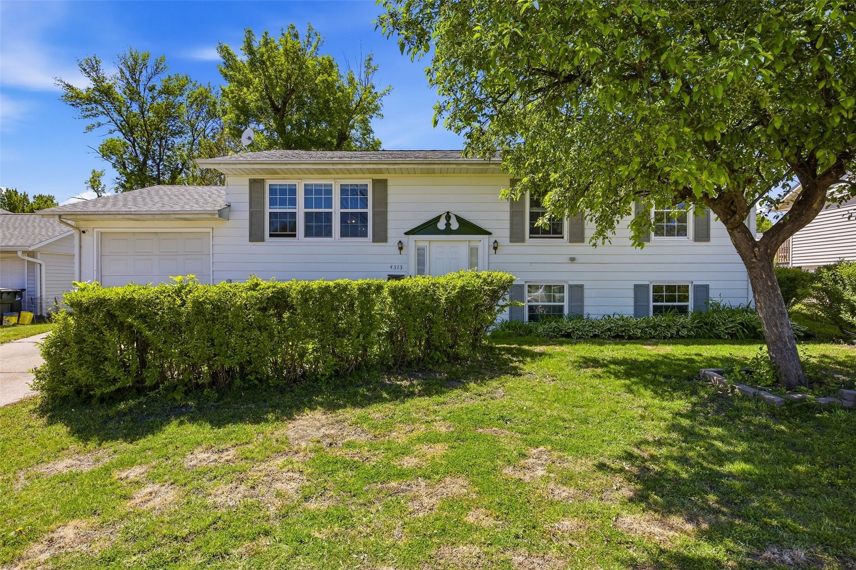 4513 Navajo Drive NE Cedar Rapids IA 52402