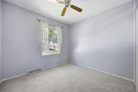 4513 Navajo Drive NE Cedar Rapids IA 52402