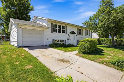 4513 Navajo Drive NE Cedar Rapids IA 52402