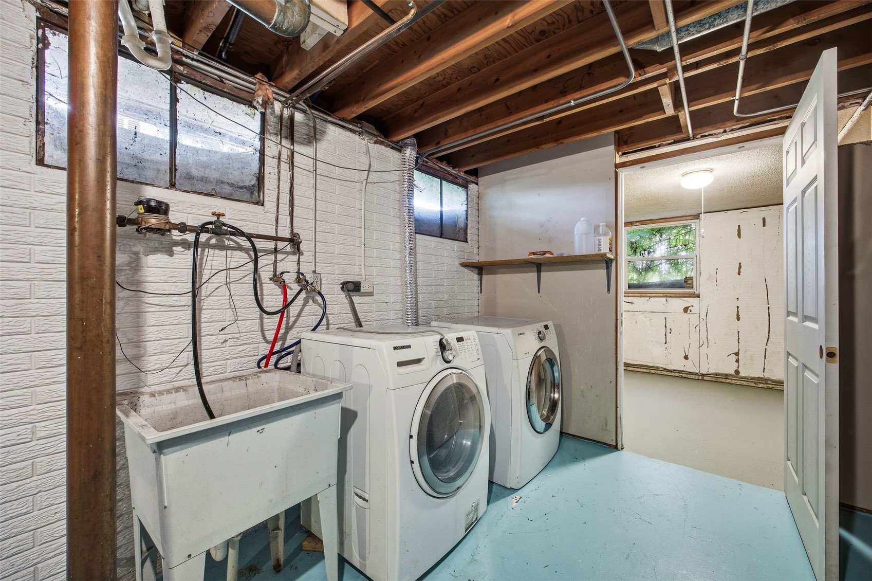 4513 Navajo Drive NE Cedar Rapids IA 52402
