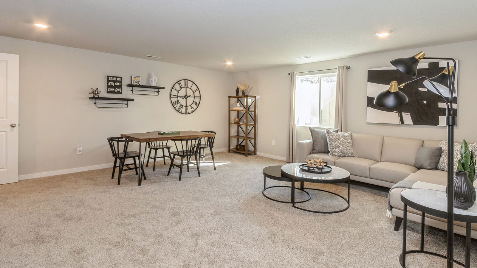 2774 Anne Drive Hiawatha IA 52233