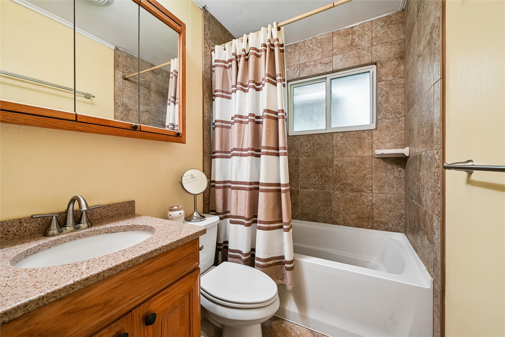 2430 3rd Avenue Marion IA 52302