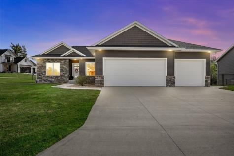 3073 Dell Ridge Lane Hiawatha IA 52233