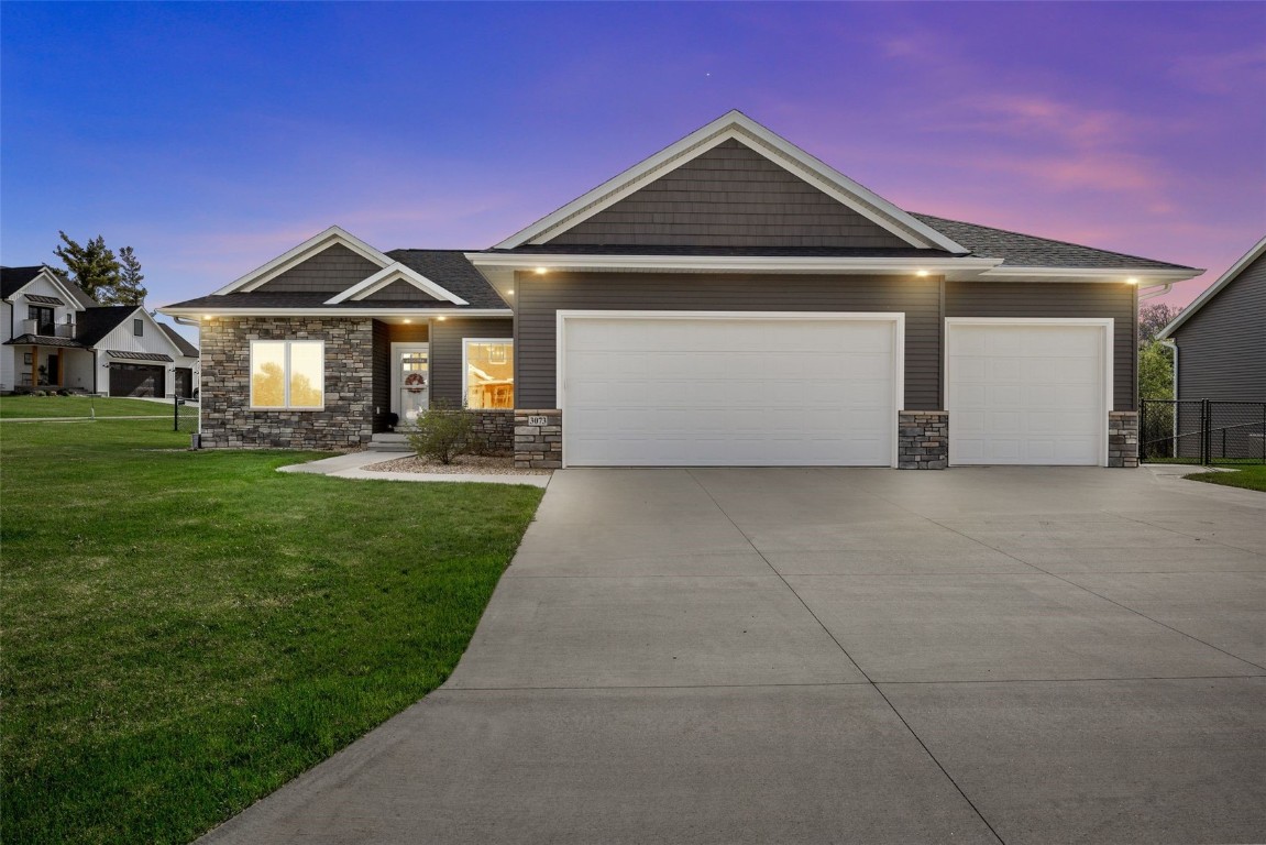 3073 Dell Ridge Lane Hiawatha IA 52233