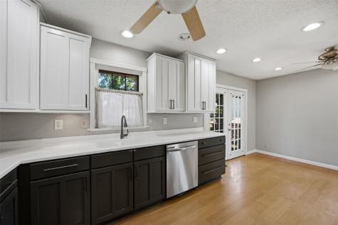 502 NE Crimson Drive Cedar Rapids IA 52402