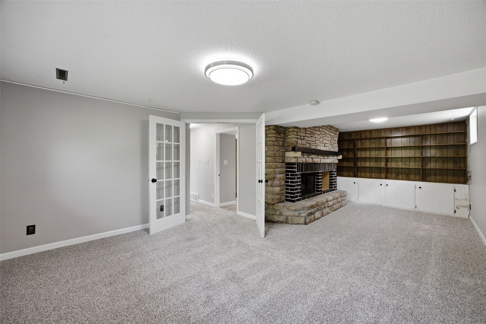502 NE Crimson Drive Cedar Rapids IA 52402