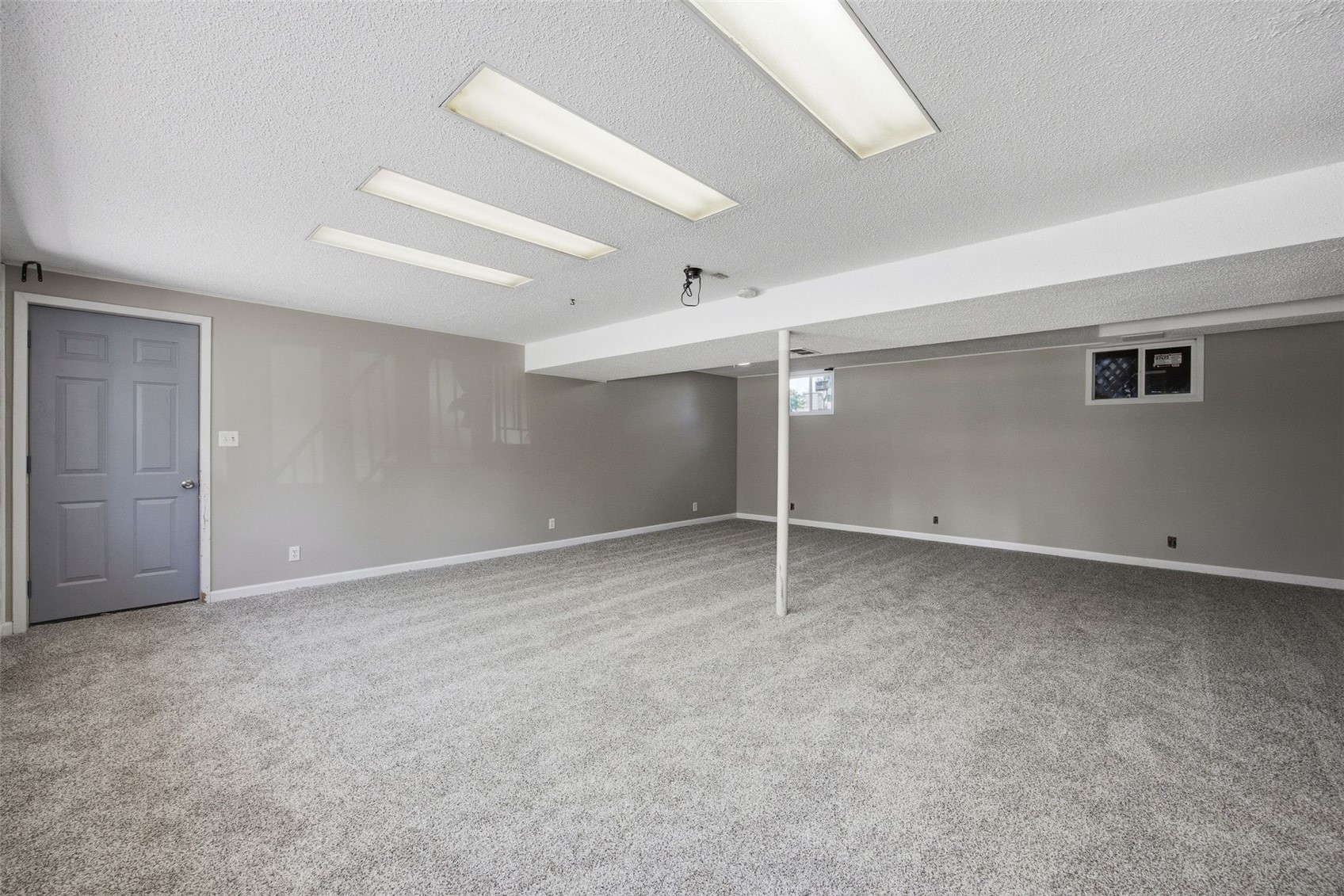 502 NE Crimson Drive Cedar Rapids IA 52402