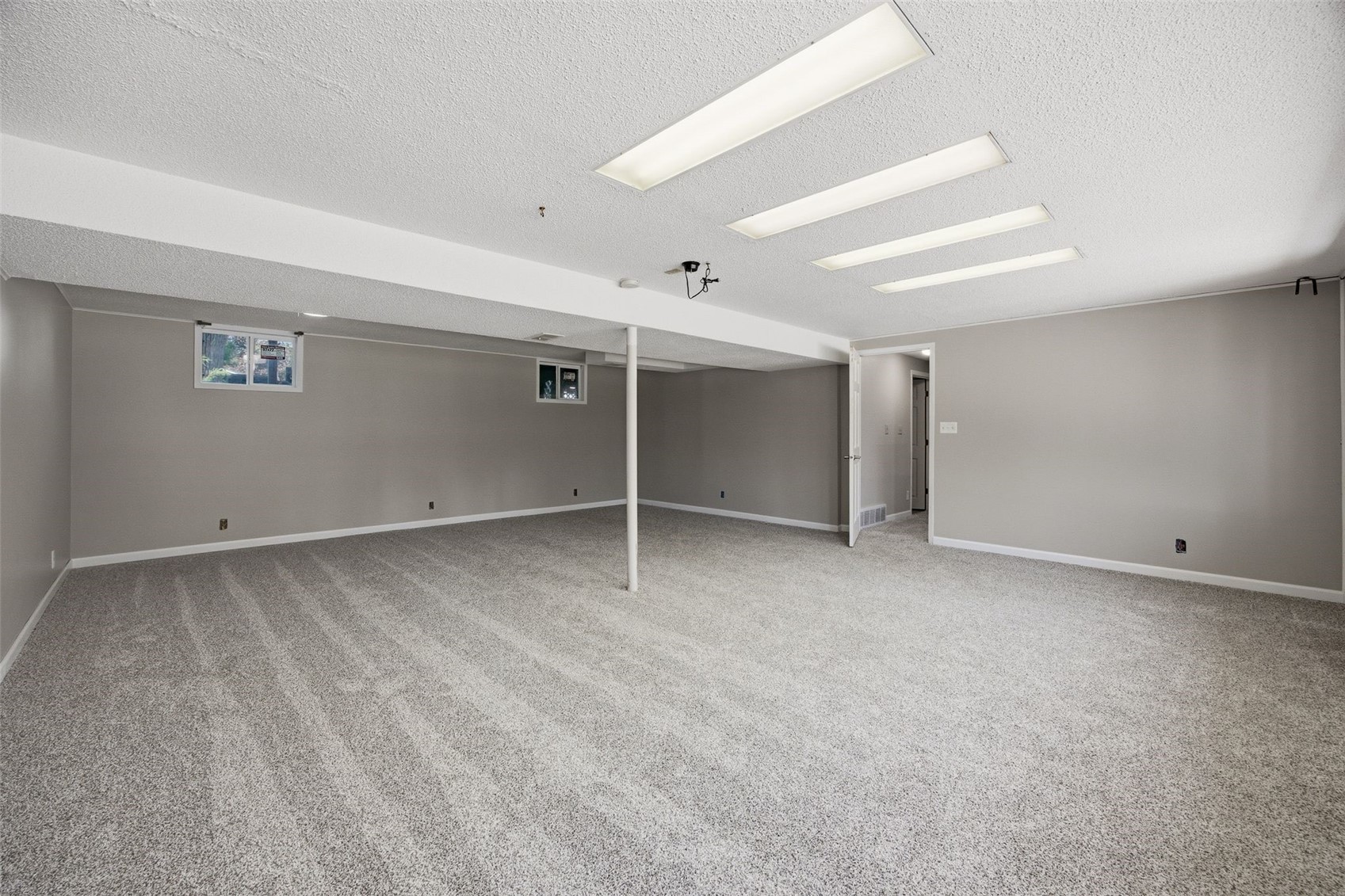 502 NE Crimson Drive Cedar Rapids IA 52402
