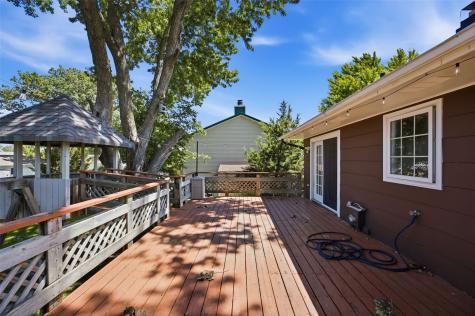 502 NE Crimson Drive Cedar Rapids IA 52402