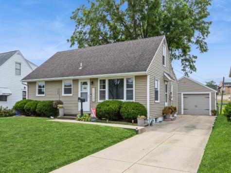 1807 9th Avenue SW Cedar Rapids IA 52358