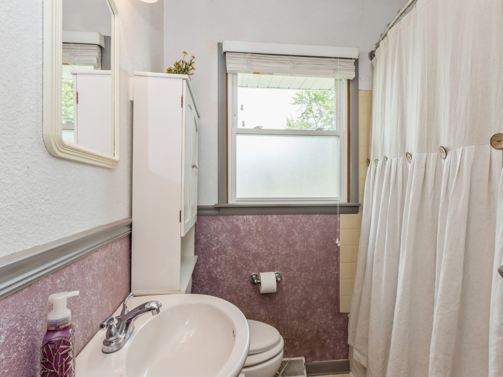 1807 9th Avenue SW Cedar Rapids IA 52358