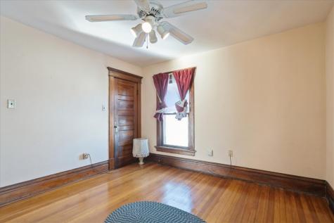 1518 Bever Avenue Cedar Rapids IA 52403