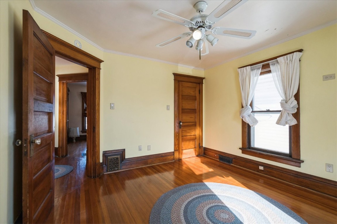 1518 Bever Avenue Cedar Rapids IA 52403