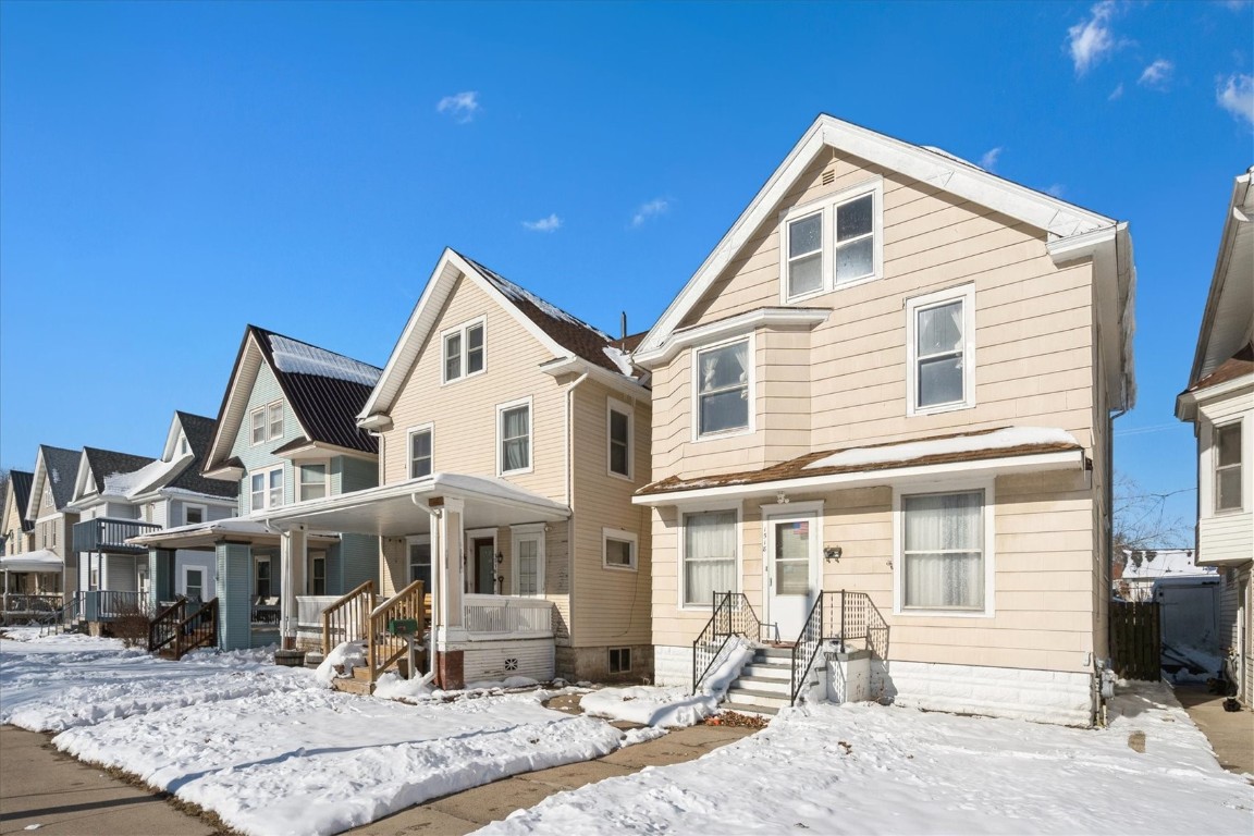 1518 Bever Avenue Cedar Rapids IA 52403