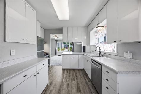 1070 27th Street Marion IA 50302