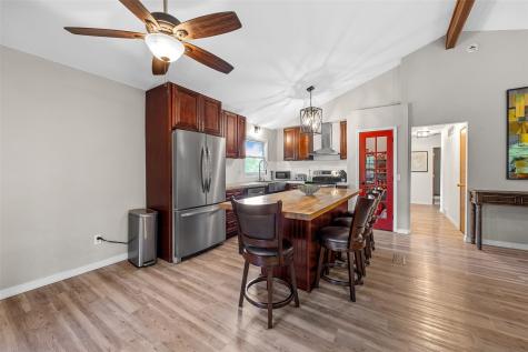 358 31st Street SE Cedar Rapids IA 52403