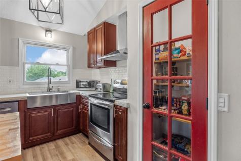 358 31st Street SE Cedar Rapids IA 52403