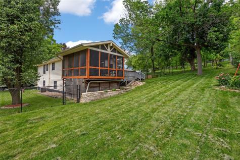 358 31st Street SE Cedar Rapids IA 52403